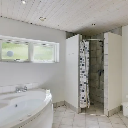 Сasa de vacaciones Tydulf - 34km From The Sea By Interhome *